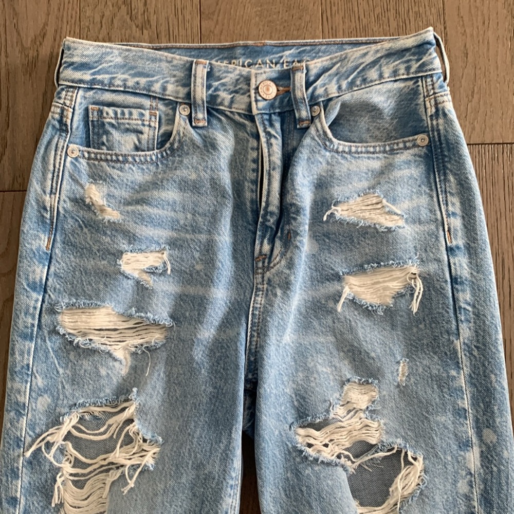 American Eagle Ripped Mom Jean - Picture 3 of 11